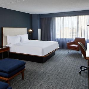 Courtyard By Marriott Detroit Downtown